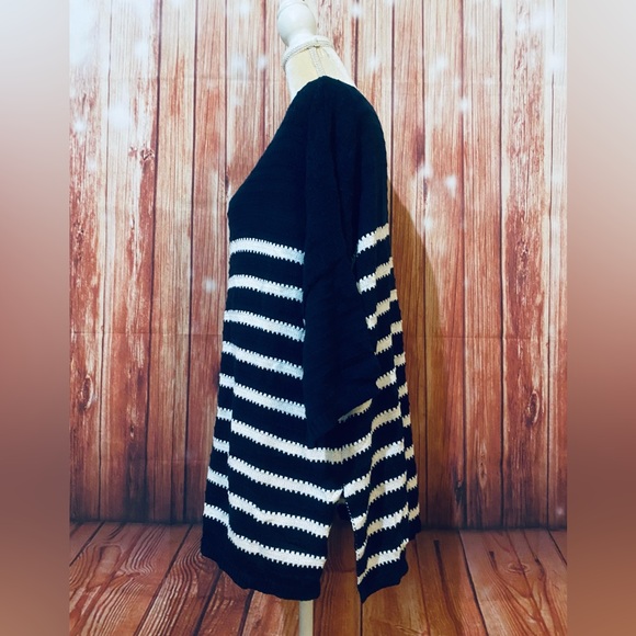 Women’s Medium Sweater Time Tru Blue White Striped Oversized Knit 3/4 Sleeves - Picture 7 of 11